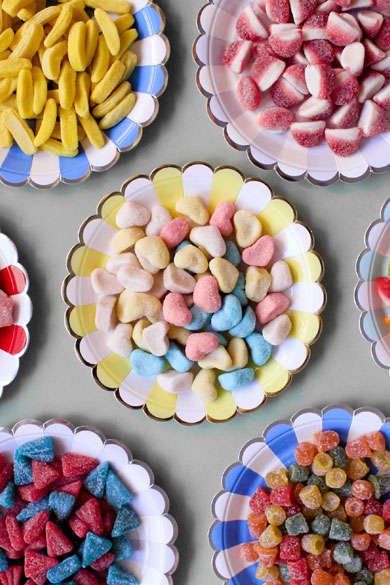 Plum Tree Parys Vintage Restaurant - Candyman